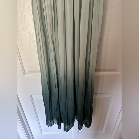 Lauren Conrad Runway Dress 4 - Picture 4 of 9